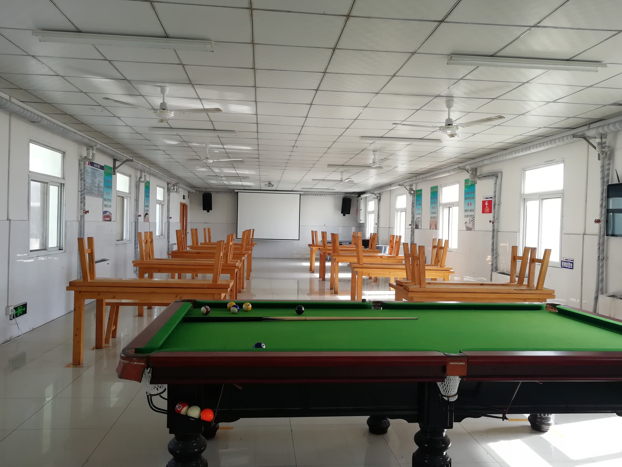 1582613707680266.jpg 食堂.jpg